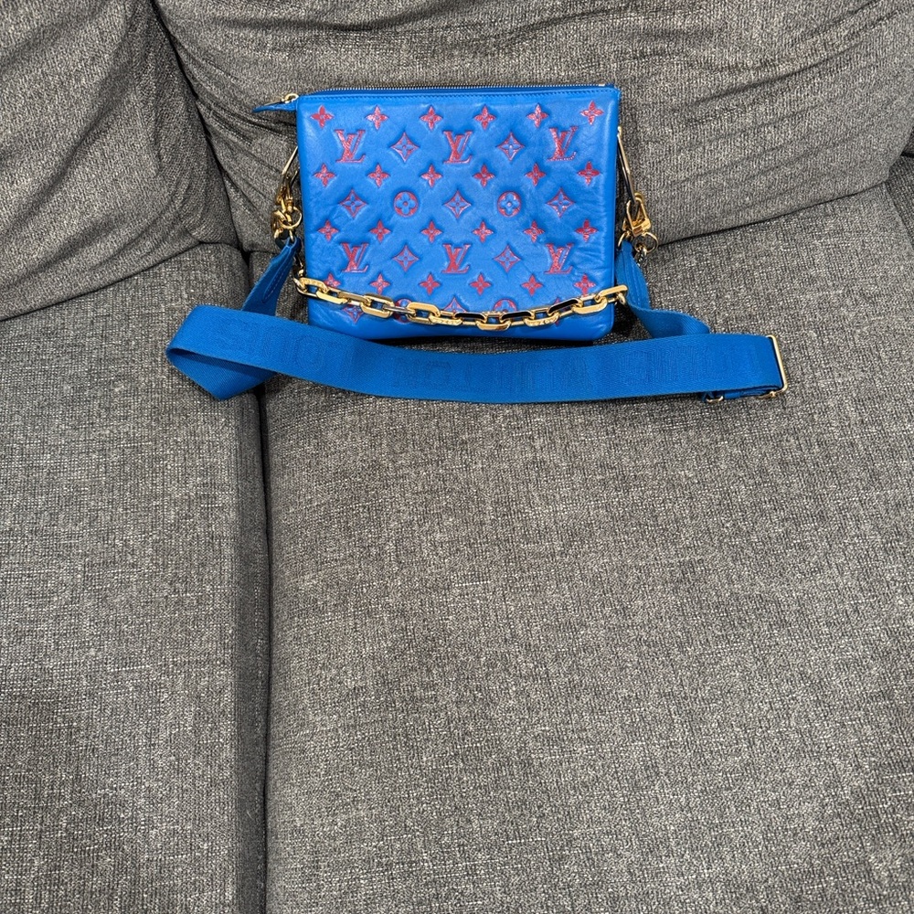 Louis Vuitton coussin PM